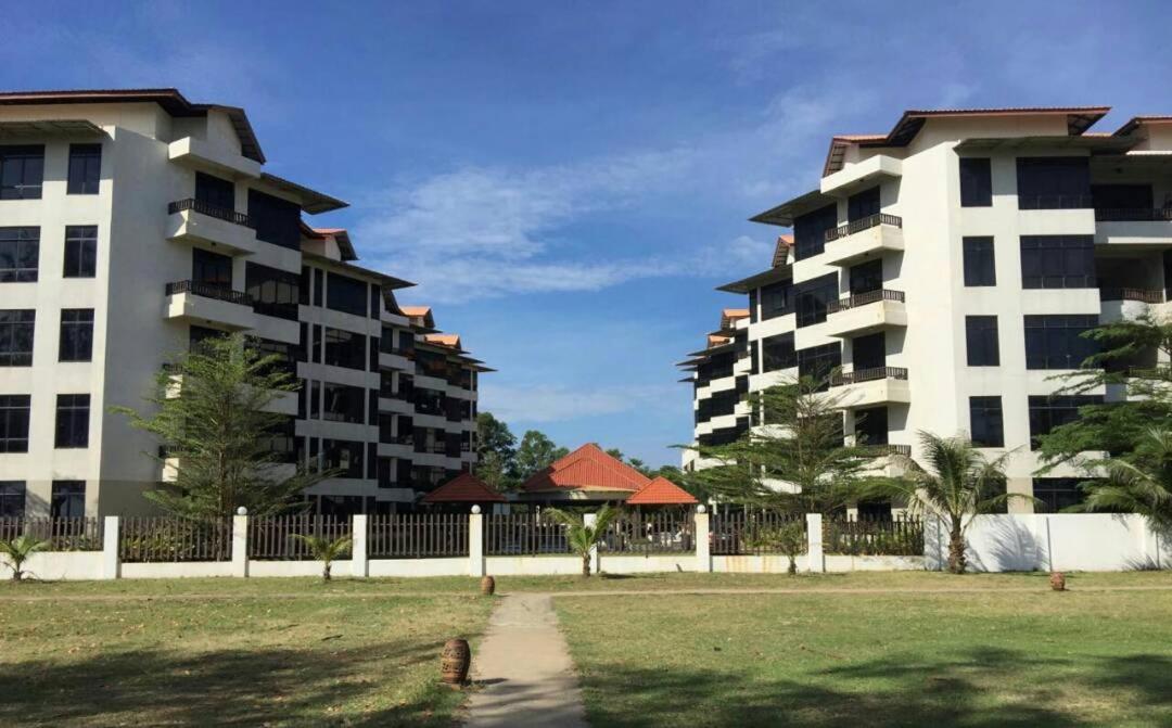 Samsuria Beach Resort & Residence Cherating Exterior foto